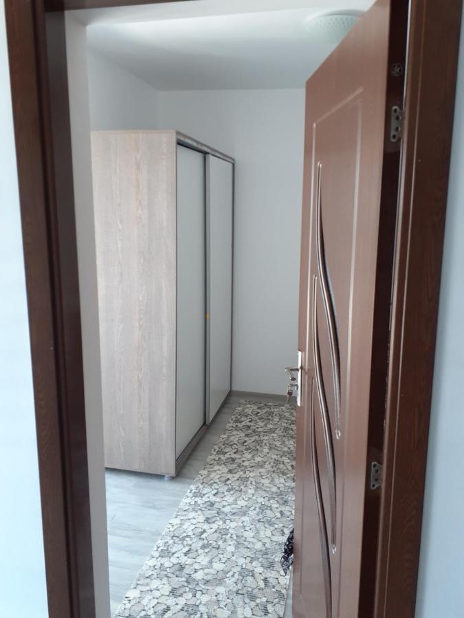 Luxury Beta Apartment มันกาเลีย ภายนอก รูปภาพ