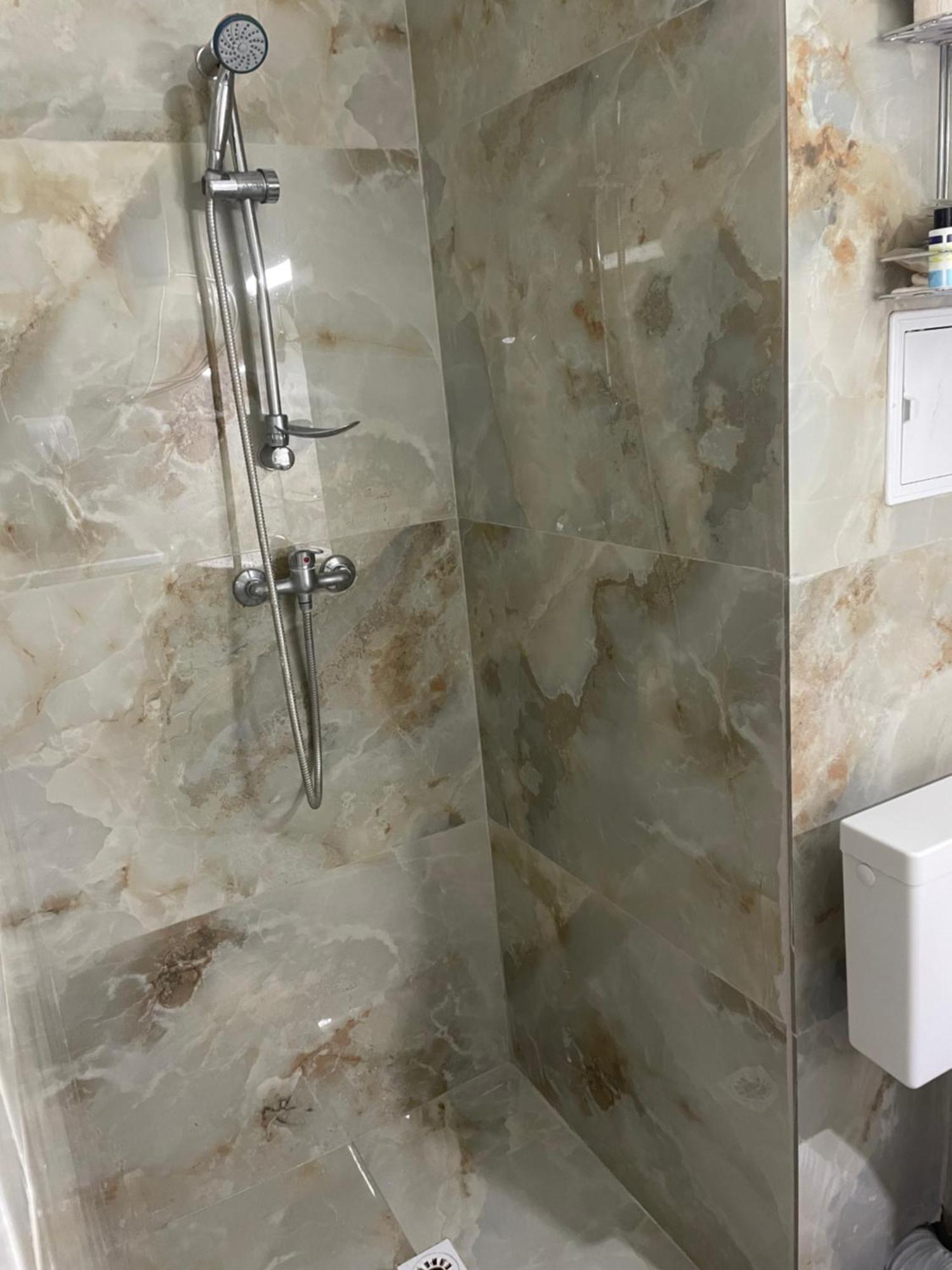 Luxury Beta Apartment มันกาเลีย ภายนอก รูปภาพ
